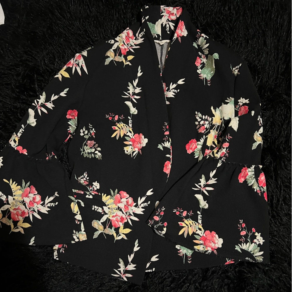 Cardigan - Picture 2 of 3